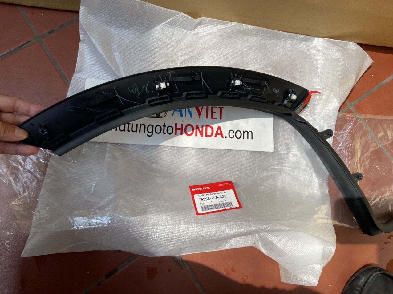 Ốp phồng bánh sau xe Honda CRV 2018 đến 2022